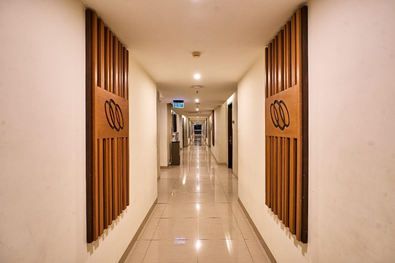 Grand Orchid Hotel Yogyakarta Maguwo Exterior foto